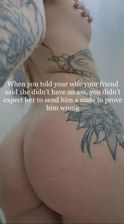 Hi! Just here to show of my ass and a cheeky caption my husband made, hope you like it! 🥰