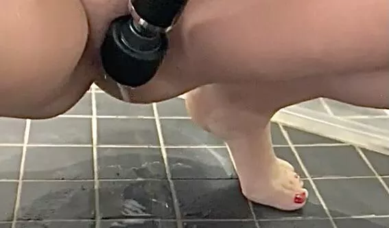 Hi there . Am I your type?