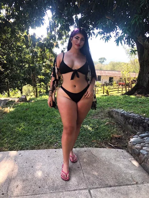 Hi there! F20 OC ✨