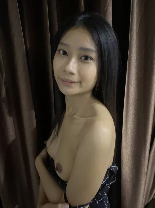 Hi there, want me to open up the curtain 😄