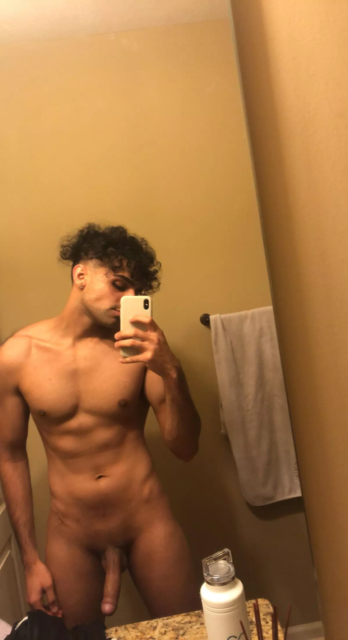 Hi to those who sort by new :)