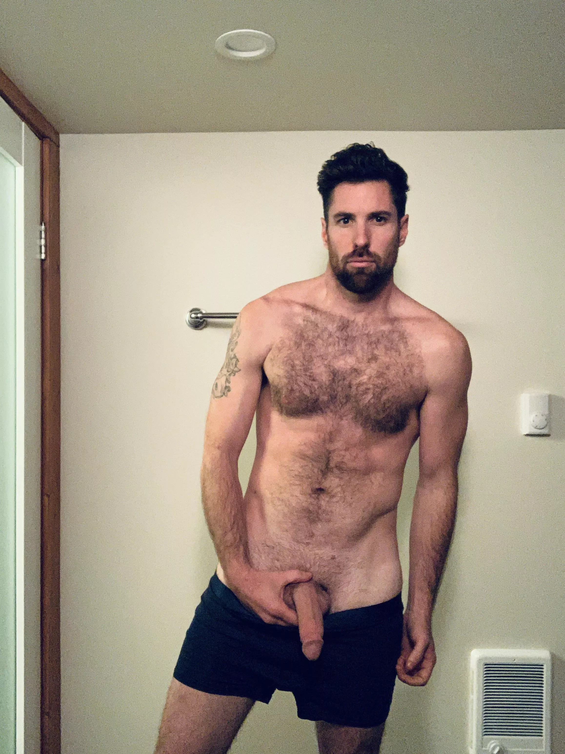 hickory dickory dock, here’s a picture of me and my cock. hickory dickory dock, here’s a picture of me and my cock.