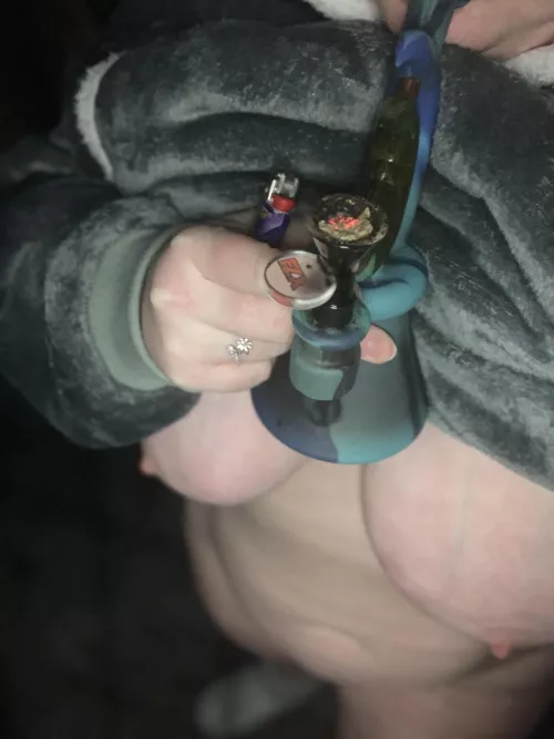 High, Horny, and in denial about Holidaze ending [F]