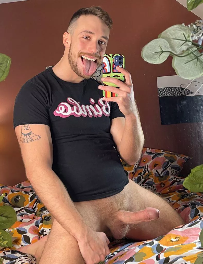 Hiii do you like my smile? 😛