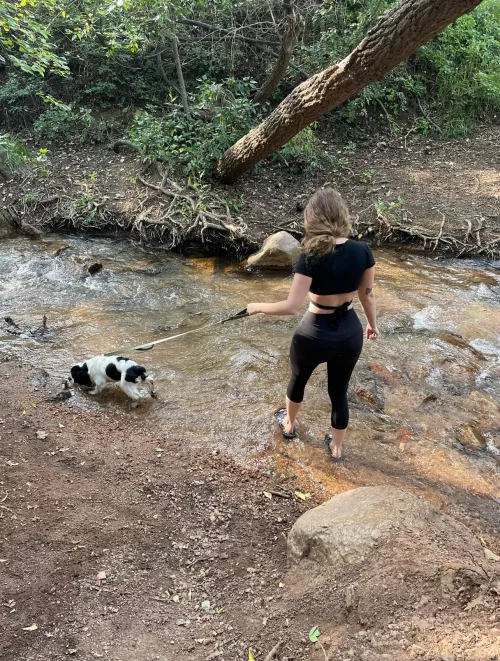 Hiking does the body good 💚