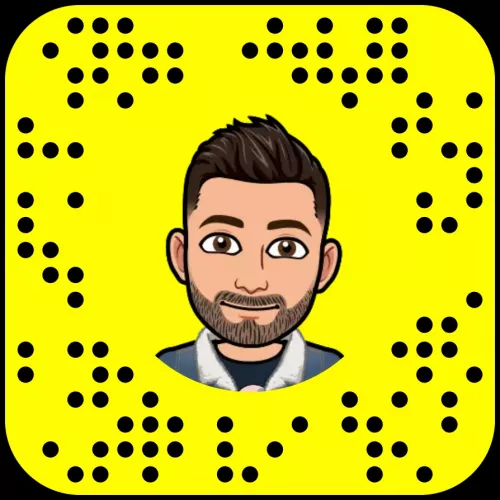 Hit me up if you want to humiliate my small cock with your BIG member 🍆