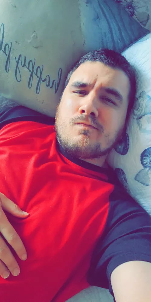 Hiya, single guy here