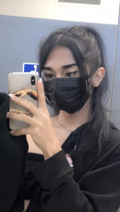 hiya! this is my first post on here :3