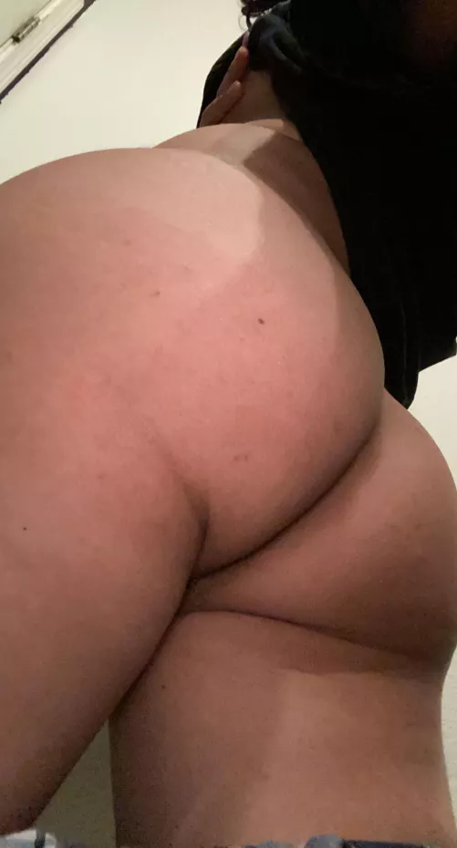 hmu for my snap;)