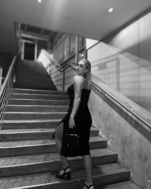 HMU if you can caption some girls I know