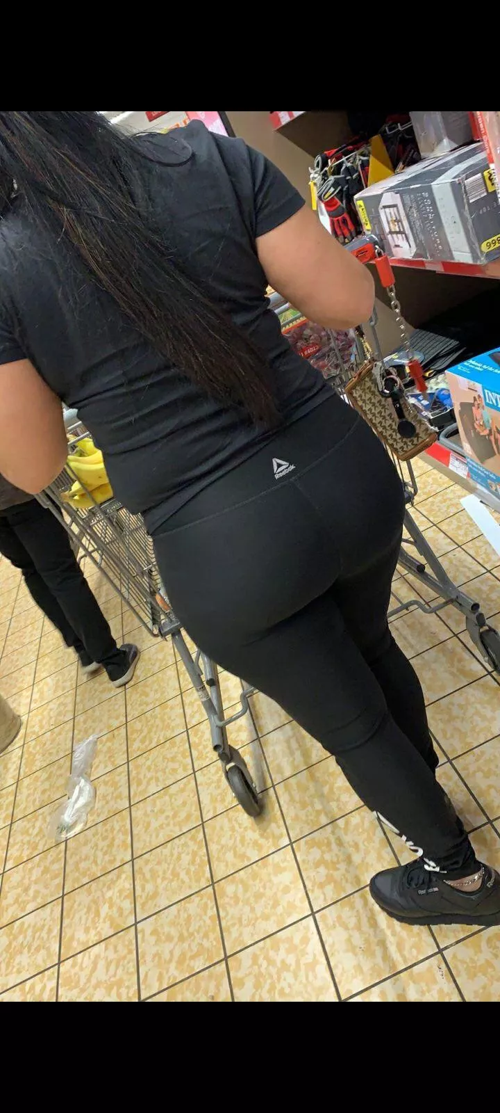 hmu if you want me to test your mom or anyone else you know with my 10” bbc , have a 100% successrate hmu if you want me to test your mom or anyone else you know with my 10” bbc , have a 100% successrate