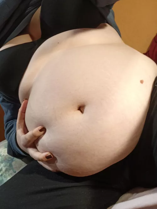 Holiday aftermath 😳 Do you think I overdid it with stuffing myself, or should I keep going like this? 😏