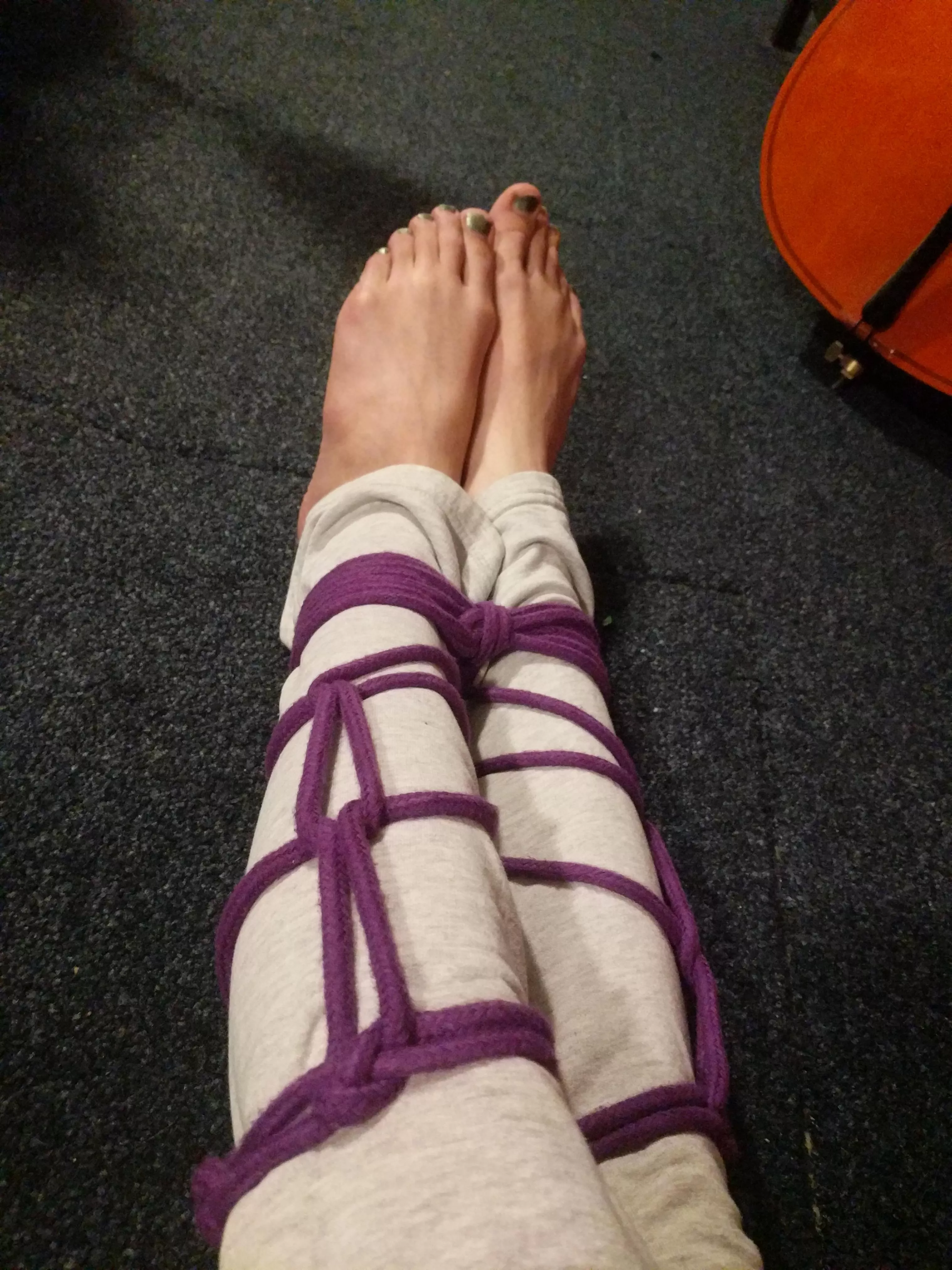 Home alone. 🤭 Anyone else find being tied oddly comforting? Home alone. 🤭 Anyone else find being tied oddly comforting?