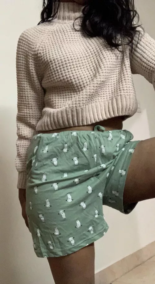 Home alone tonight !! (F)