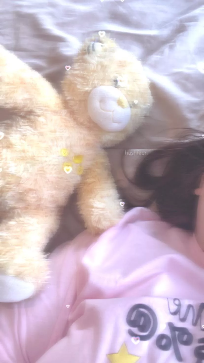 Honey and I are asking for some extra encouragement and support today. 🐻🌸⭐️ We might be doing something that’s kinda scary.