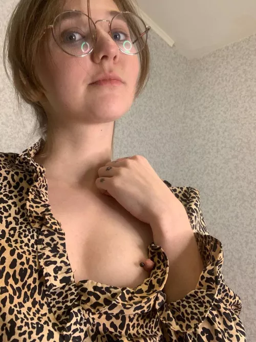 Honey I am so wet and today I want to make you cum with my freee SUBSCRIPTION ๐ฆLink in comments and in my profile ๐