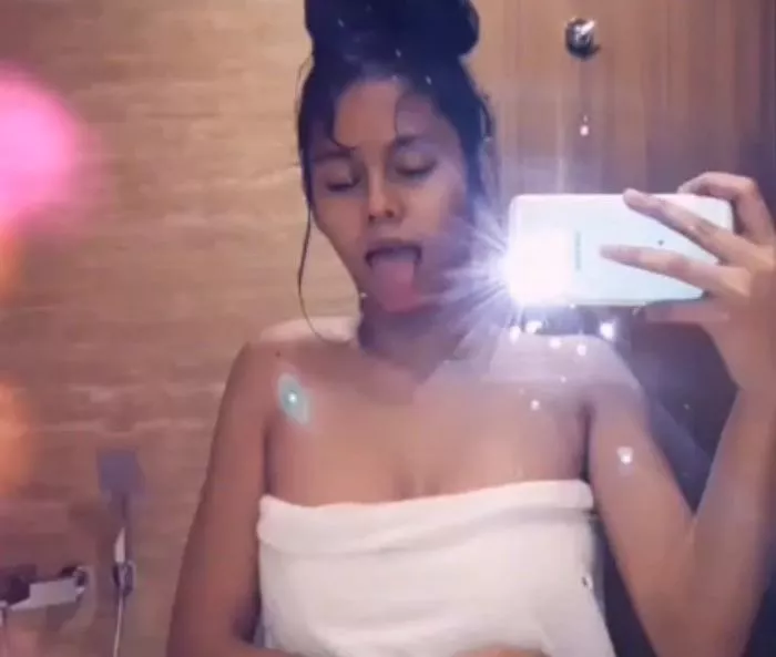 hope my towel doesn’t slip off 🥺