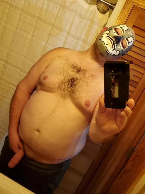 Hope my treat is curvy w big areolas🤤