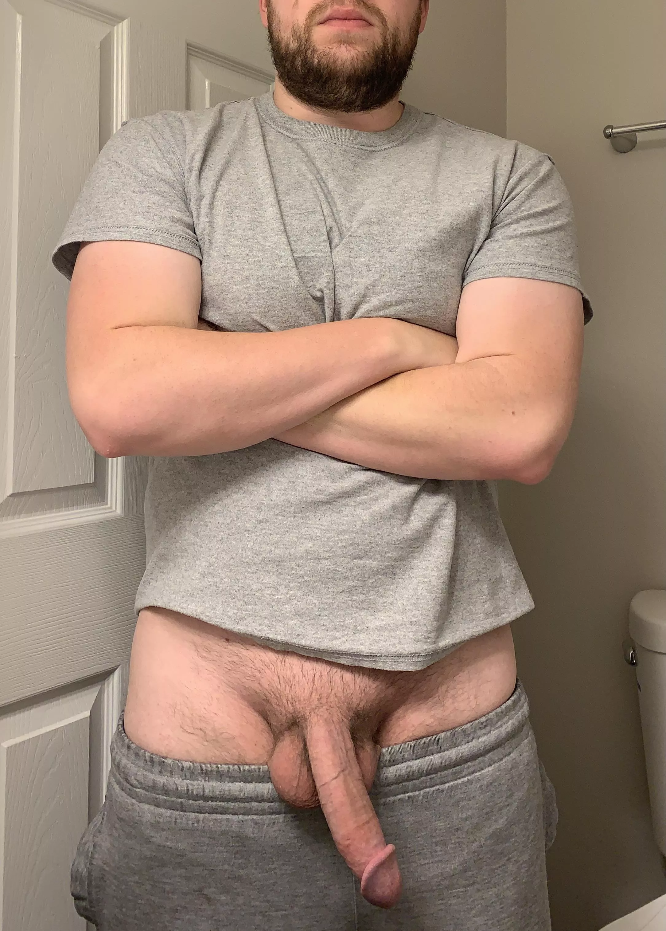 Hope you don’t mind if I pull down my sweats a little 😏 Hope you don’t mind if I pull down my sweats a little 😏