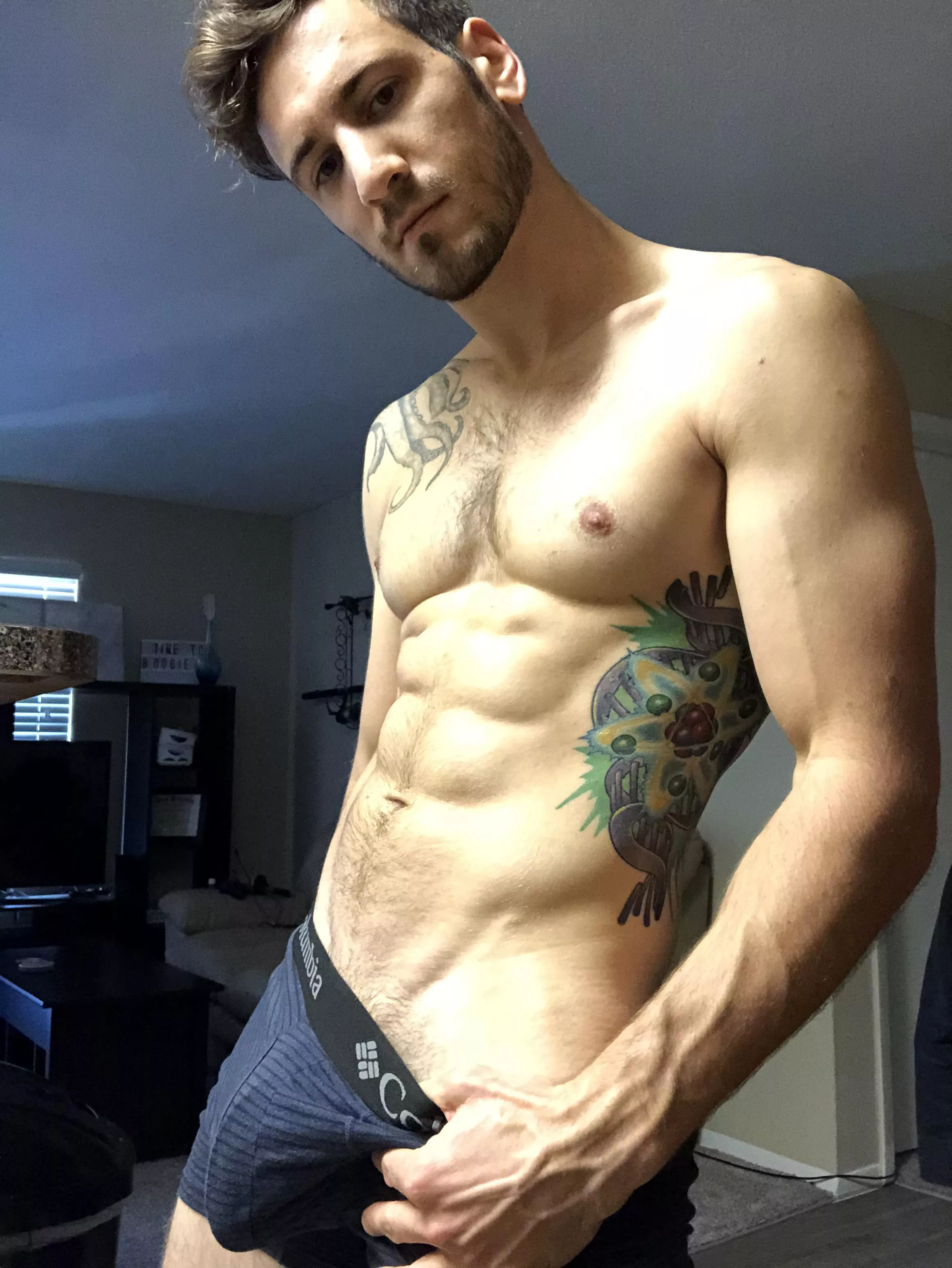 Hope you guys like my Saturday night bulge!