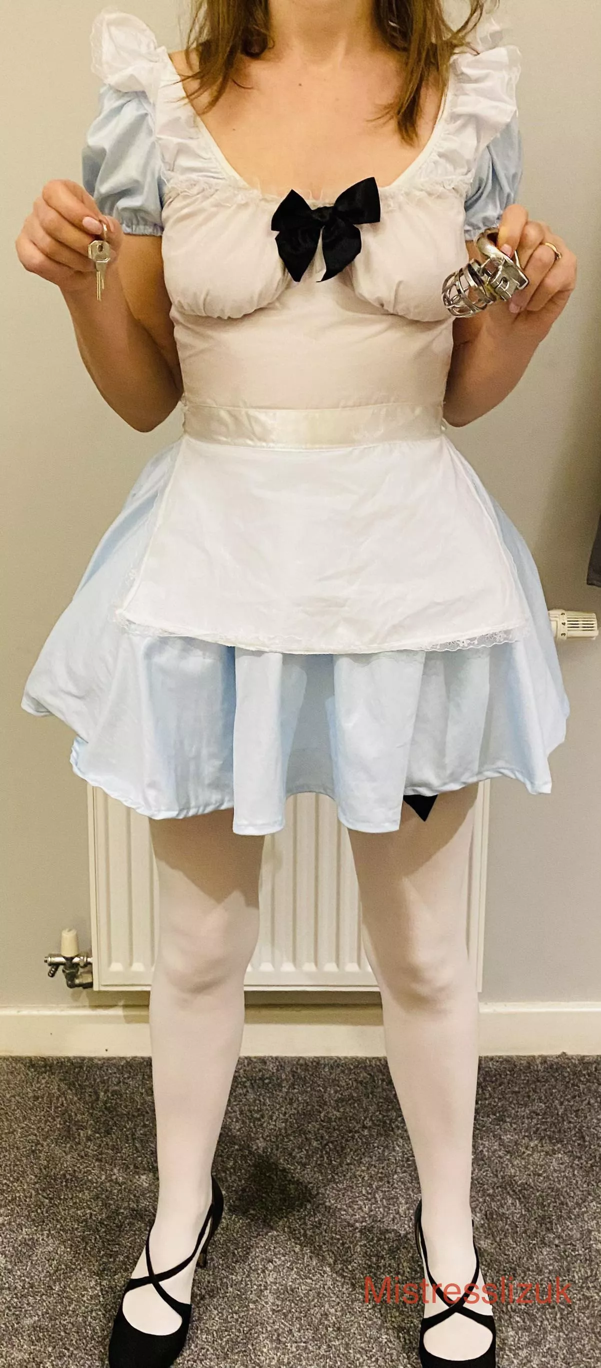 Hope you had a lovely Christmas. Now it’s time to go back in your cages - maybe you can come out for Easter… 😈