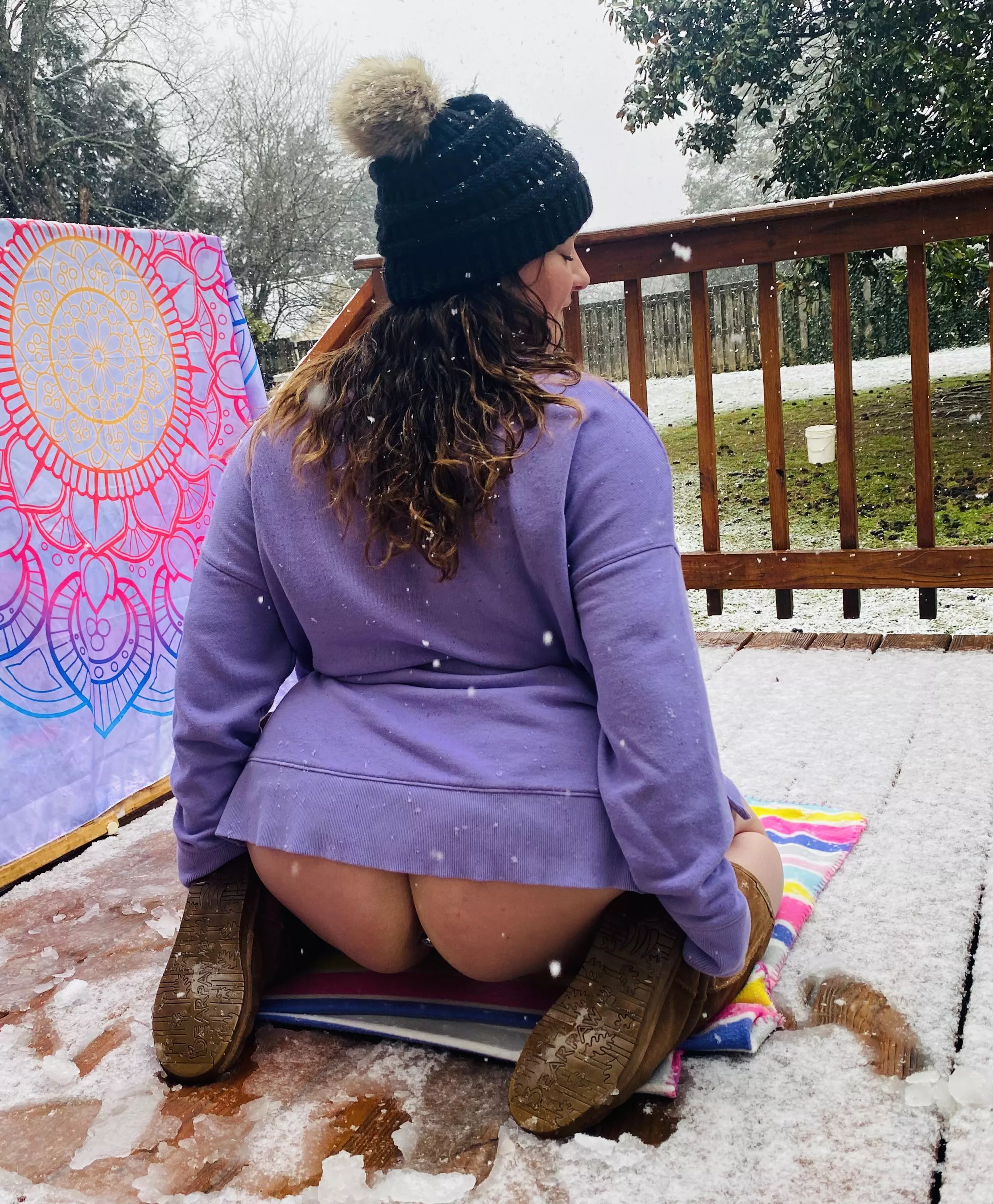 Hope your enjoying the weather😈😈