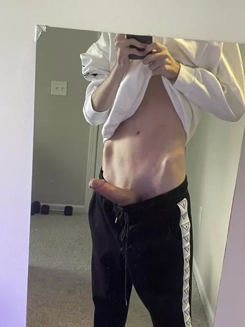 Horny 18yo college student!