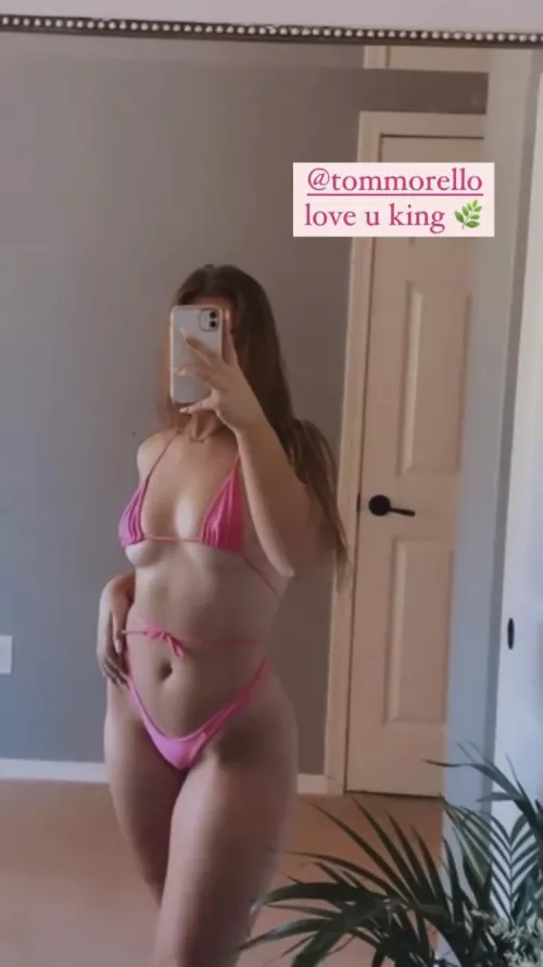 Horny af need to cum to some sluts feed pls I also can feed
