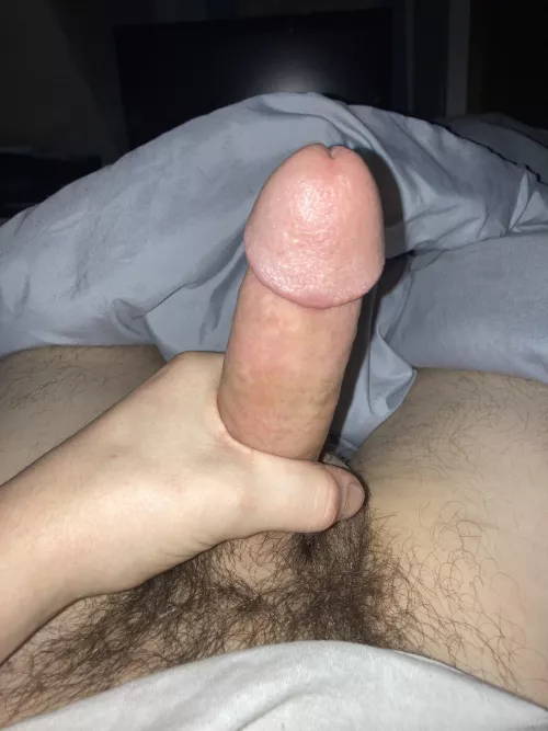 Horny as fuck tonight anybody wanna help me out with that?