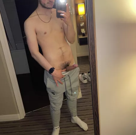 horny in the hotel 😈