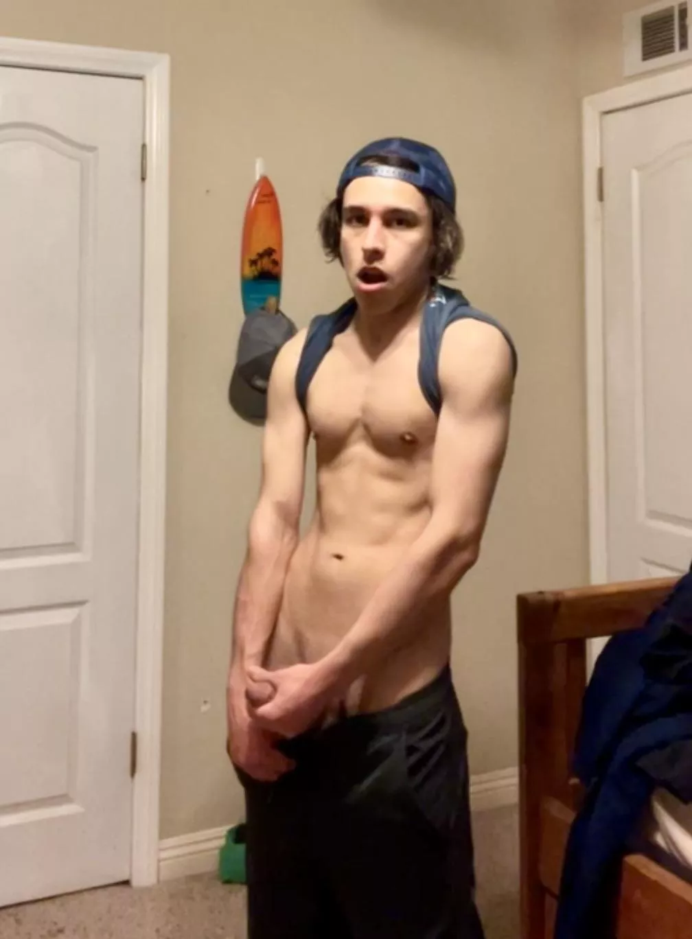 Horny surfer guy 😈