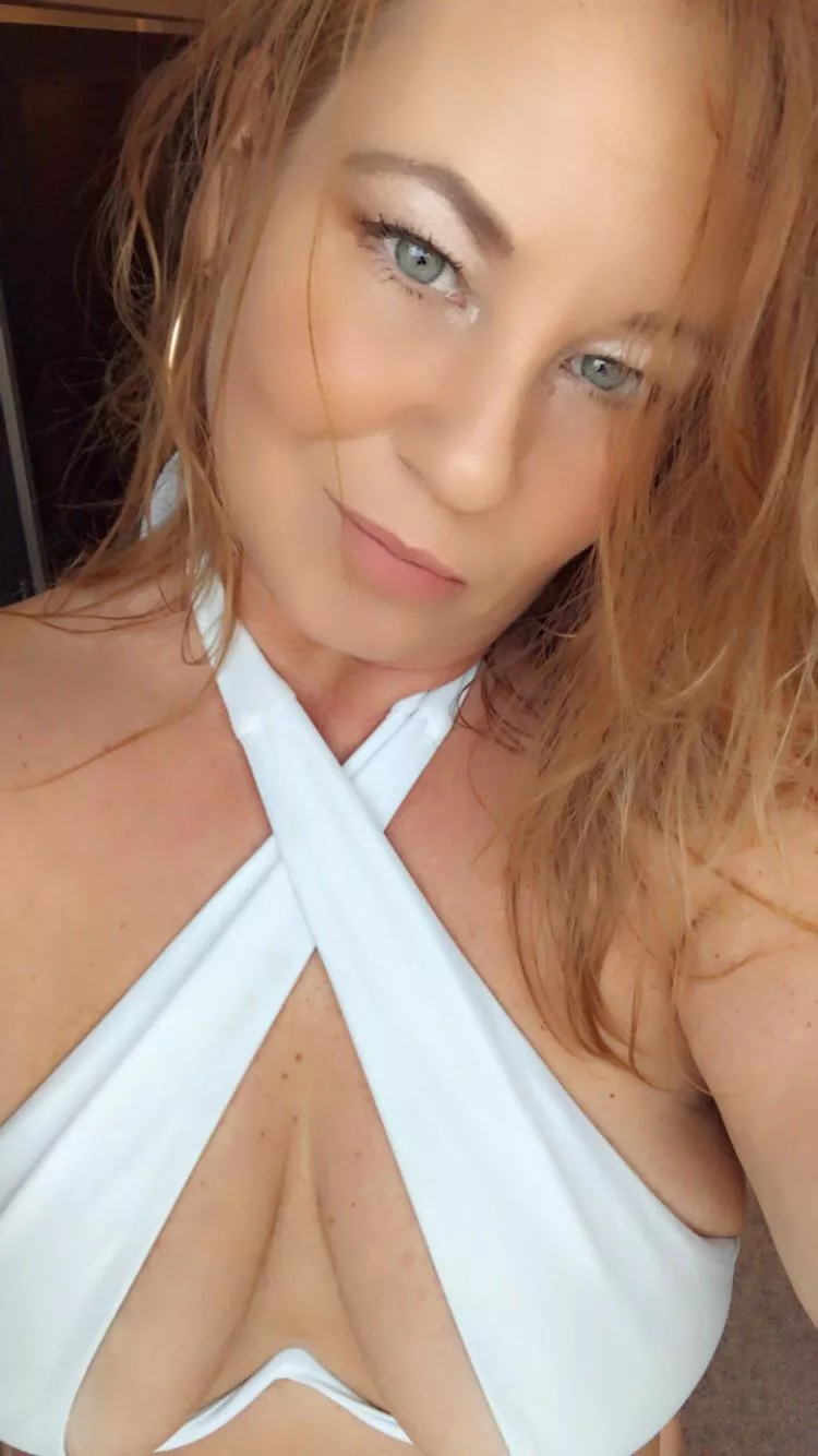 Hot hot hot tub time (f)