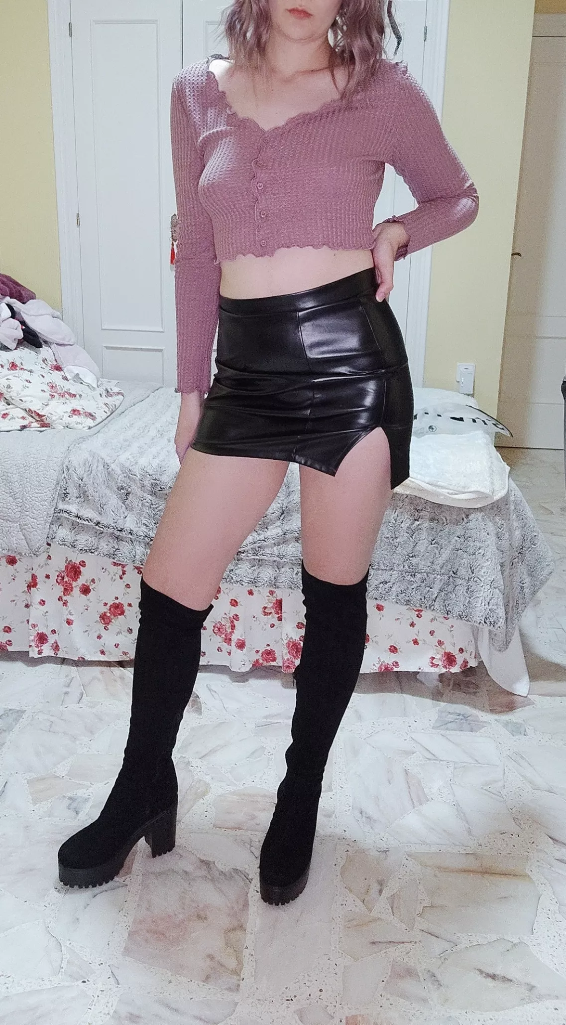 How do I look? I would like to go to my university like this haha How do I look? I would like to go to my university like this haha