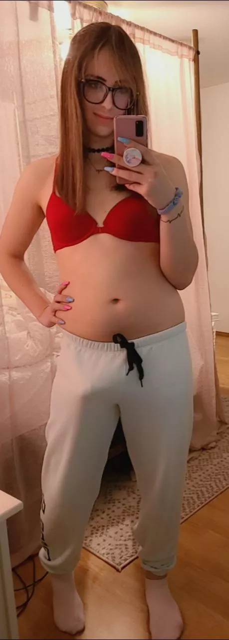 How do these sweatpants suit me?