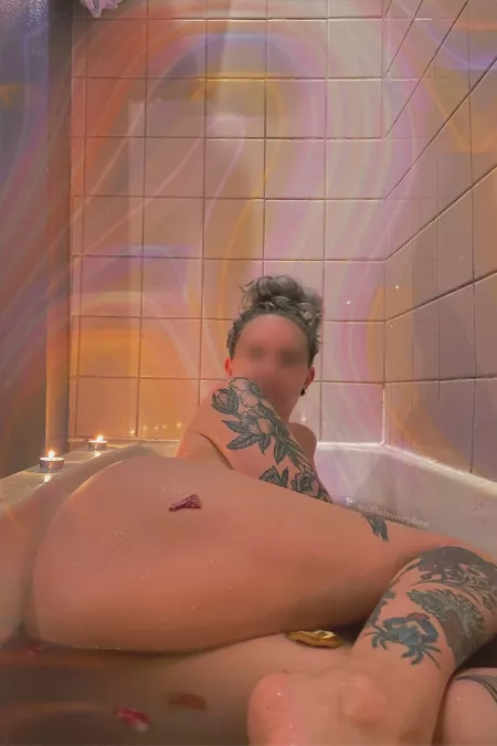 How do you drown a hipster? Throw him in the mainstream.