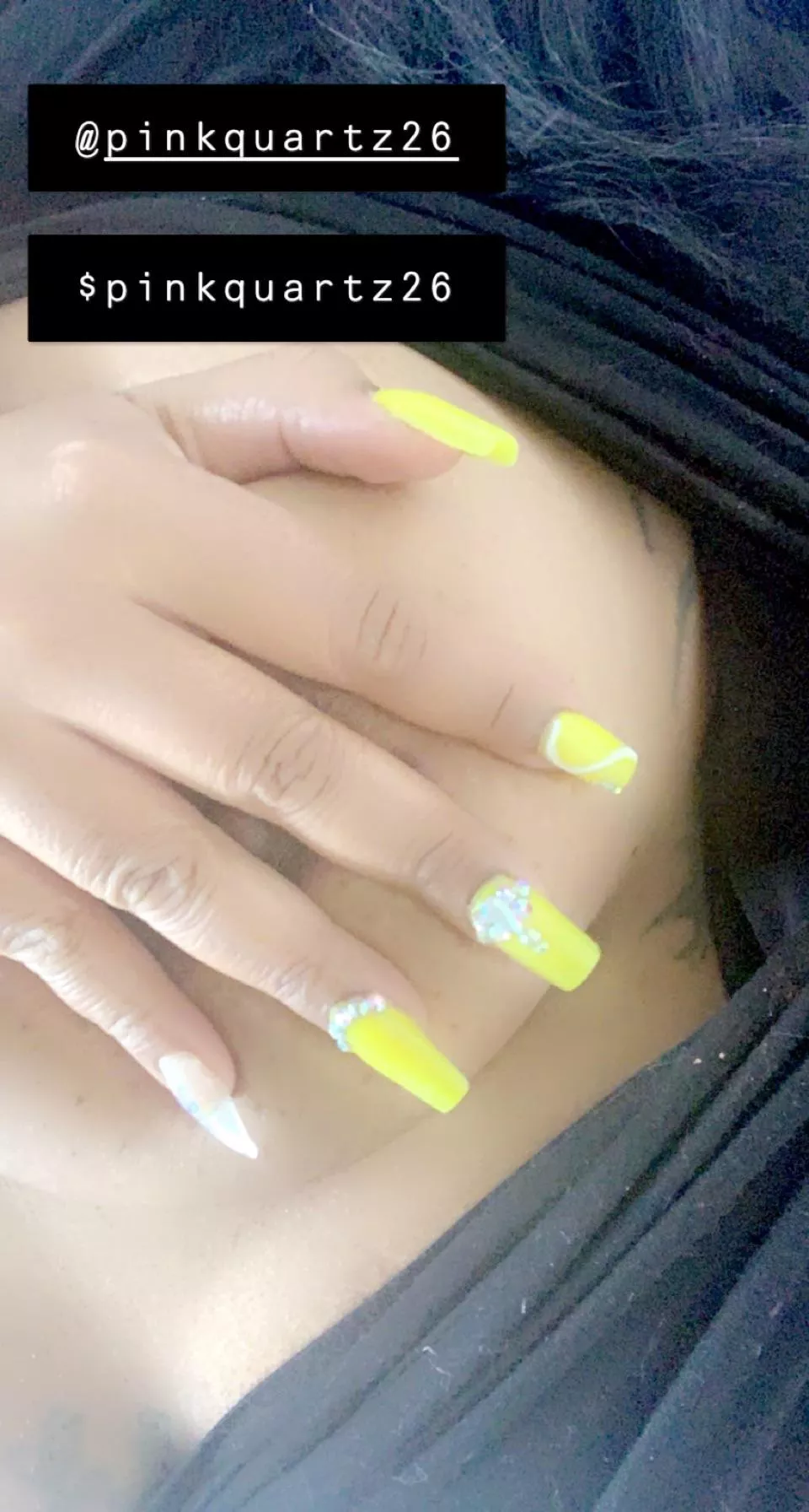 How do you like my nails? I love that I can’t even type with them. Pm n snap always open ❤️