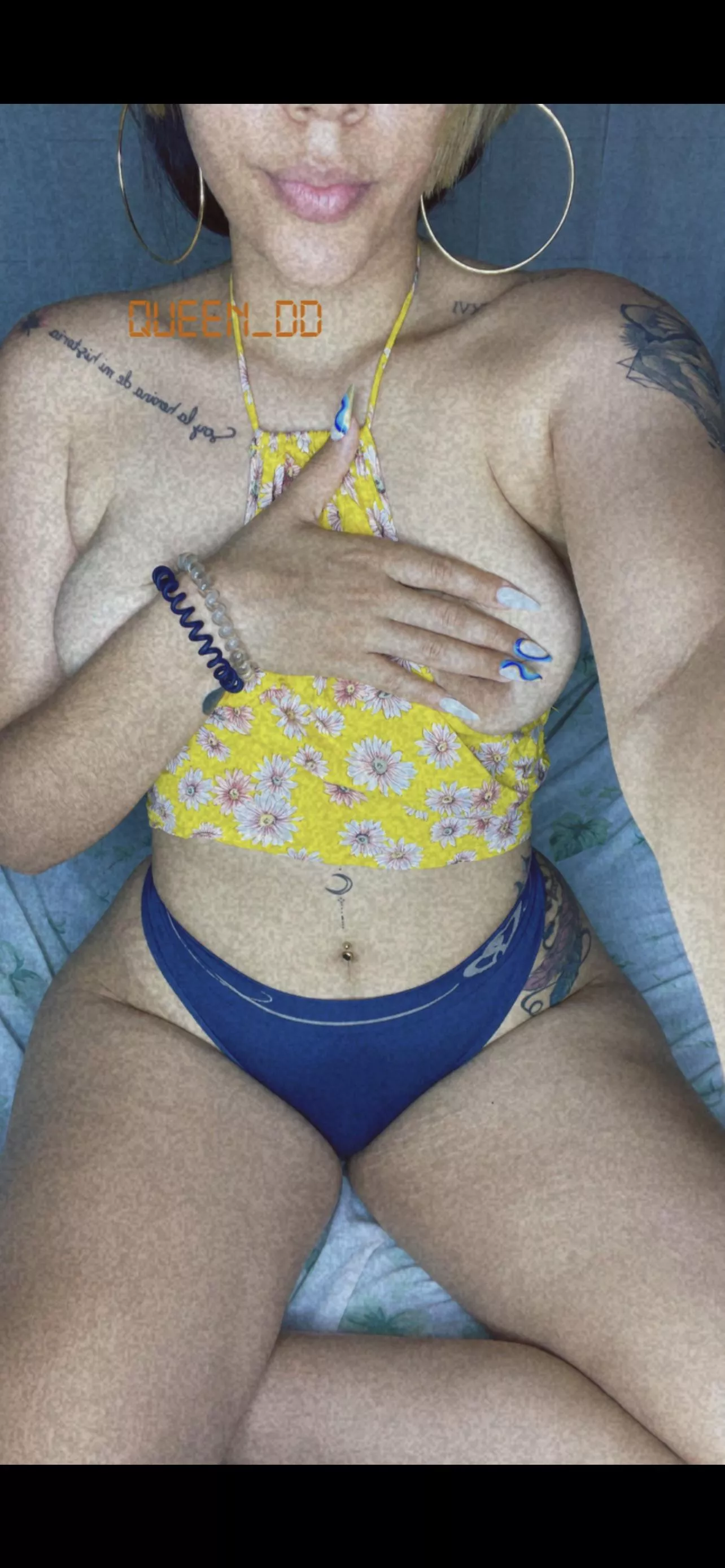 How does the yellow color look on me?