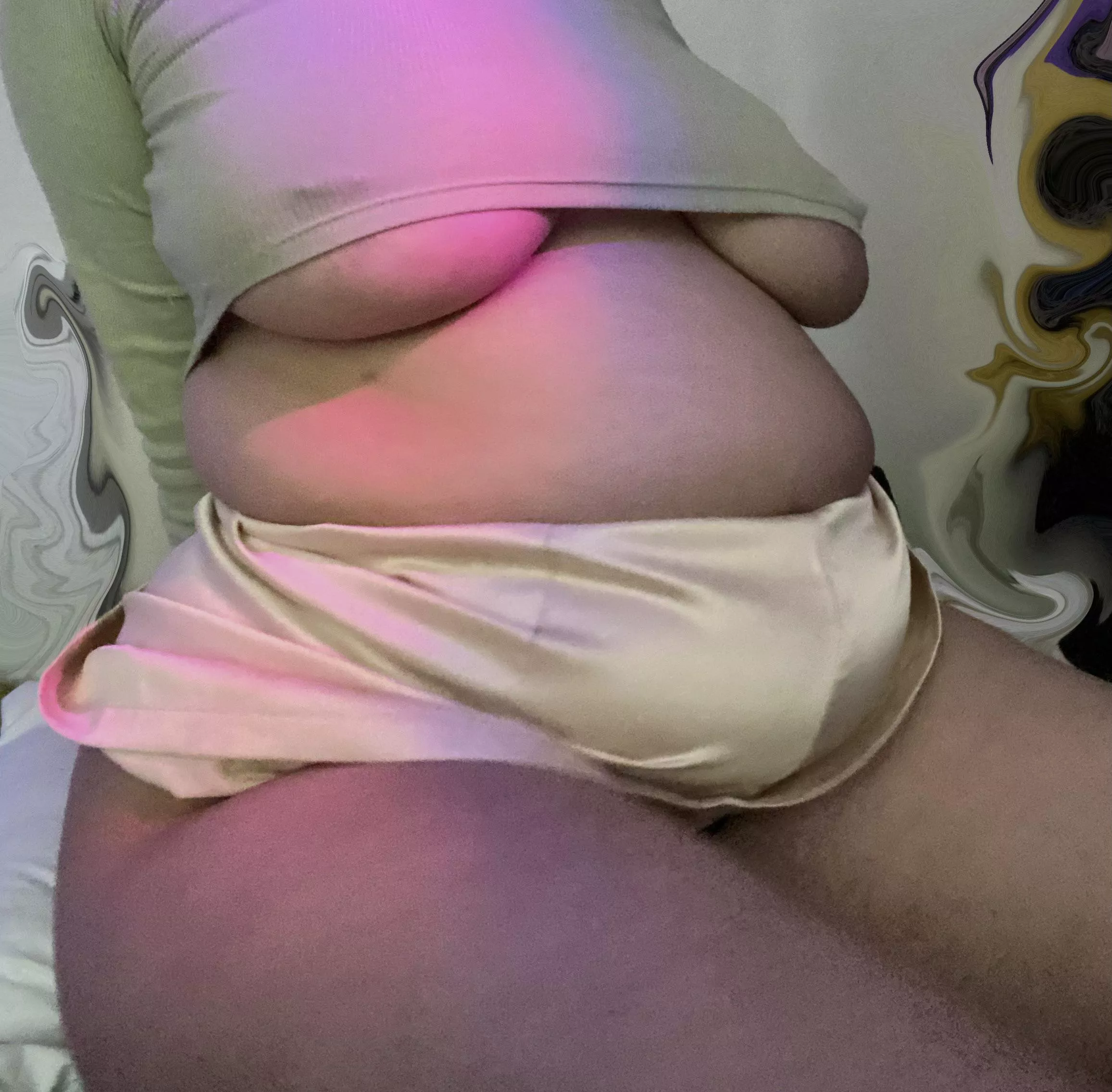 how i be sitting beneath the table when my feeder takes me to a buffet and pushes me to my limits how i be sitting beneath the table when my feeder takes me to a buffet and pushes me to my limits