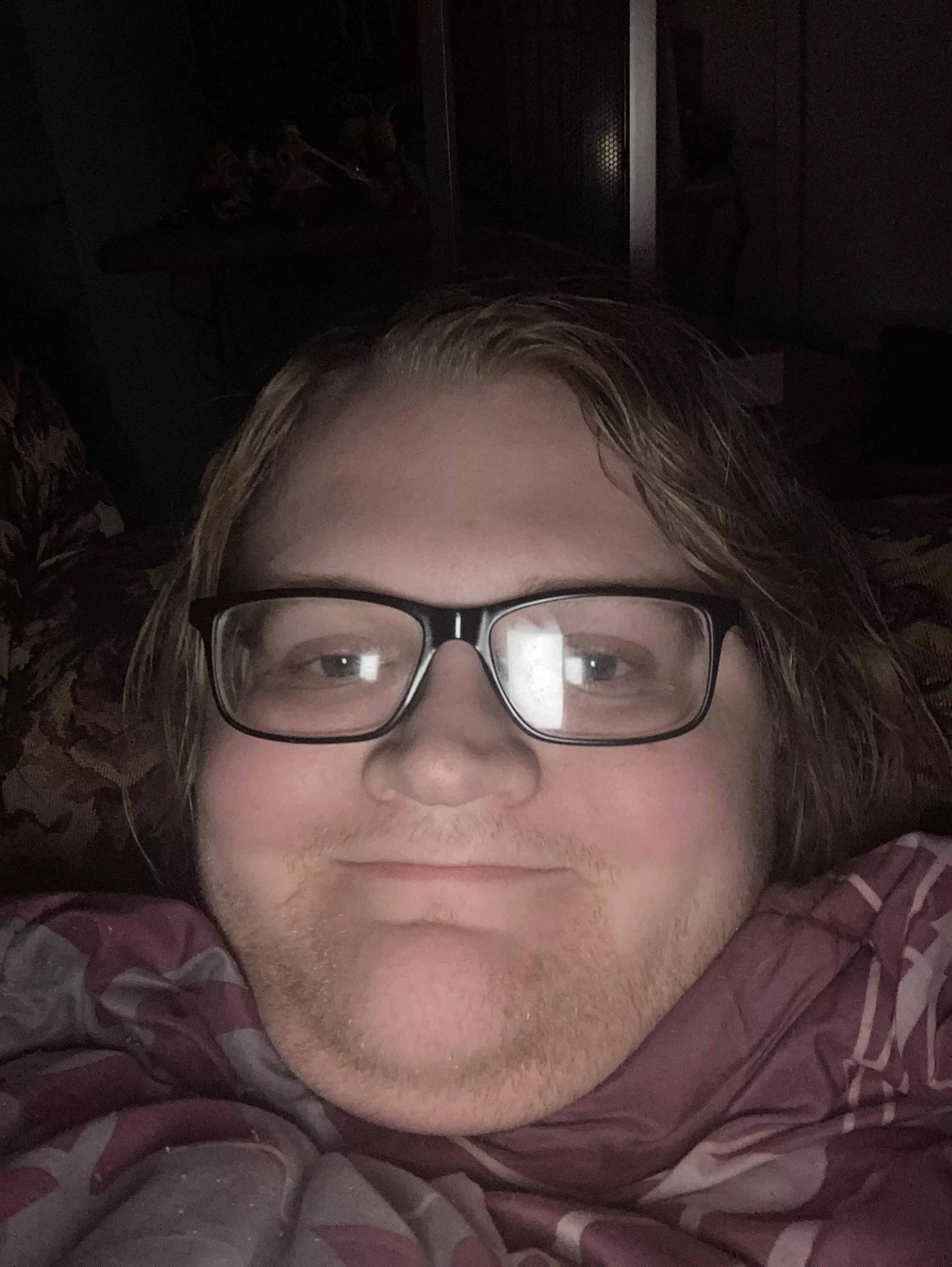 How is everyone doing tonight? I’m bored cause I don’t have a lot of people to talk to. Also, picture of me because I liked it!