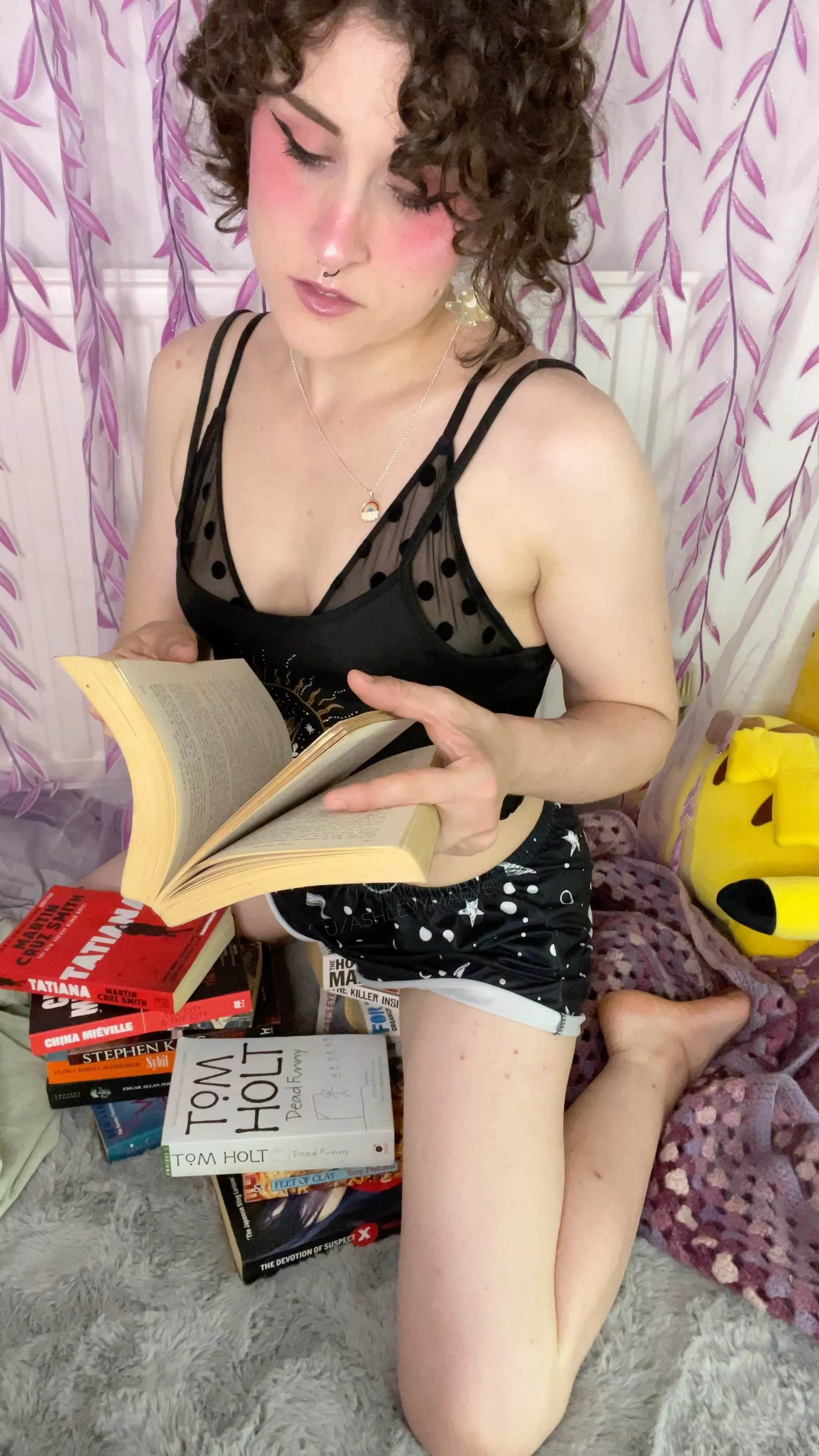 How many books have you read this year? 🖤