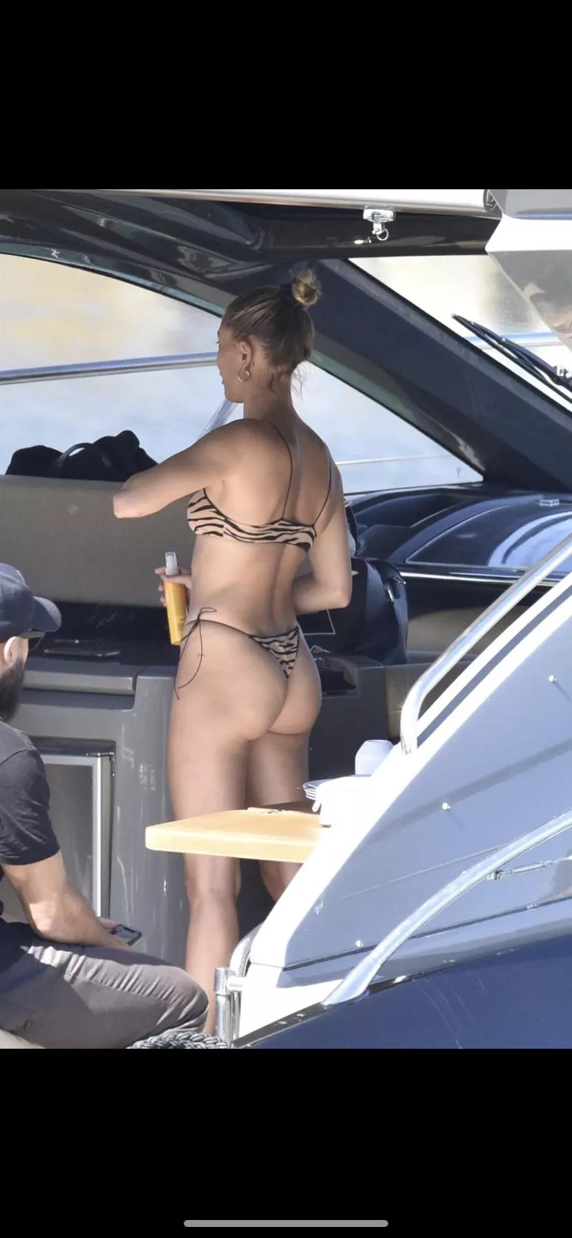 How would you fuck hailey bieber( no limits ) How would you fuck hailey bieber( no limits )