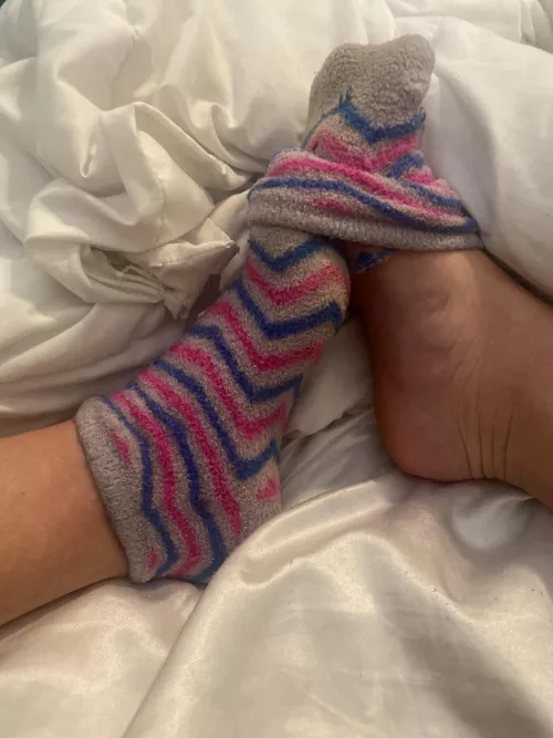 How would you help me take them off? Feeling generous- I may wear these all day and send to a lucky buyer 😋