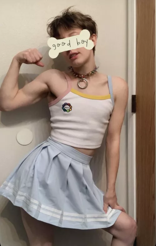 How y’all feel about femboys with some muscle? 🥺