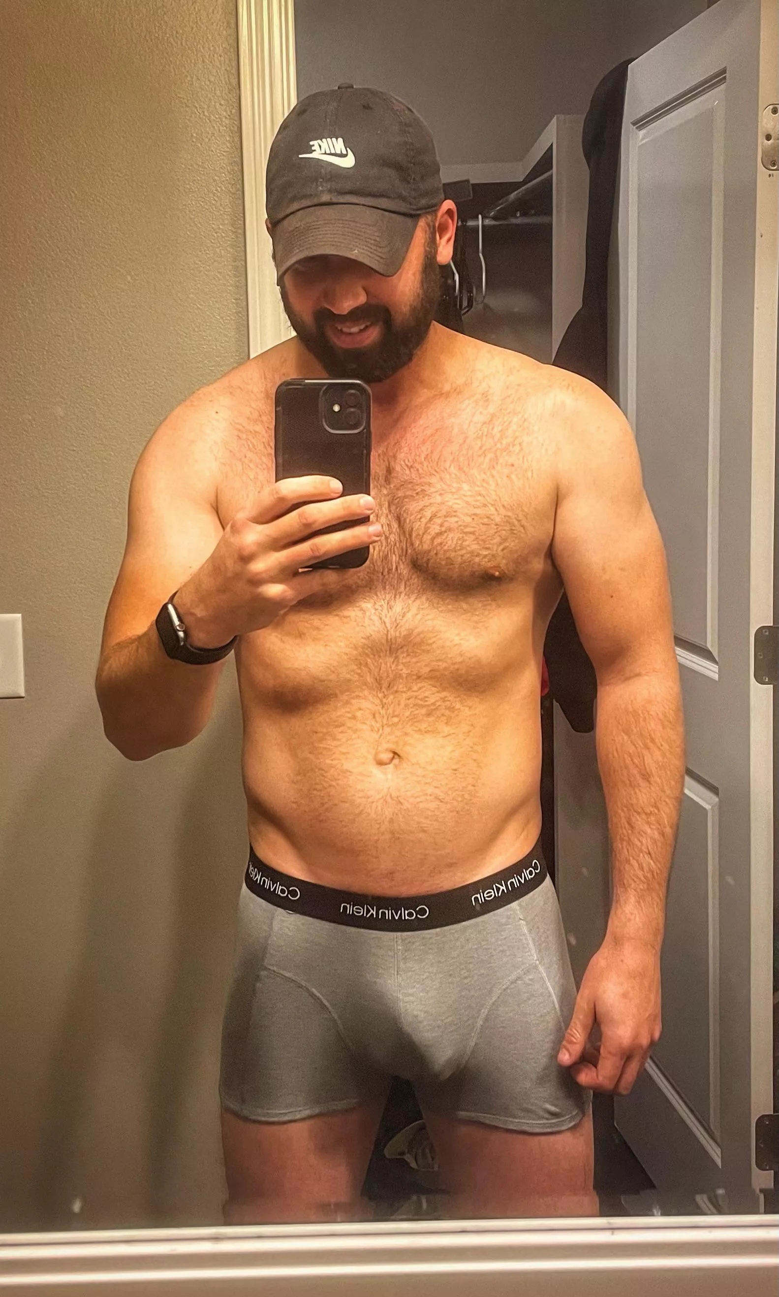 How’s my bulge to start the week..