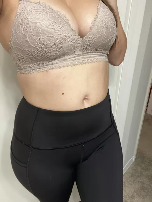 How’s my mom bod?