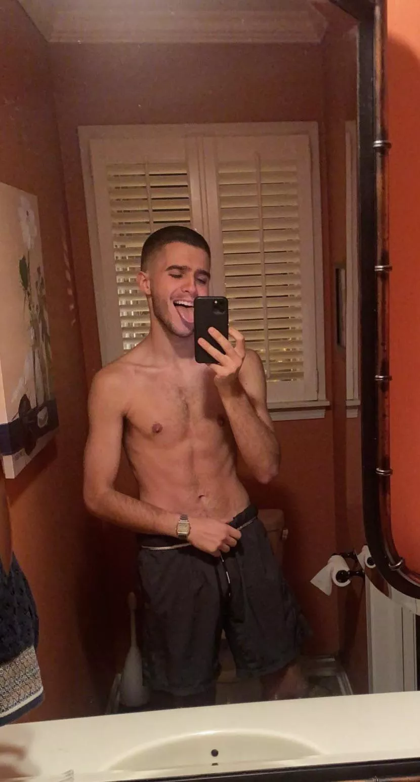 How’s the buzz cut workin for ya? How’s the buzz cut workin for ya?