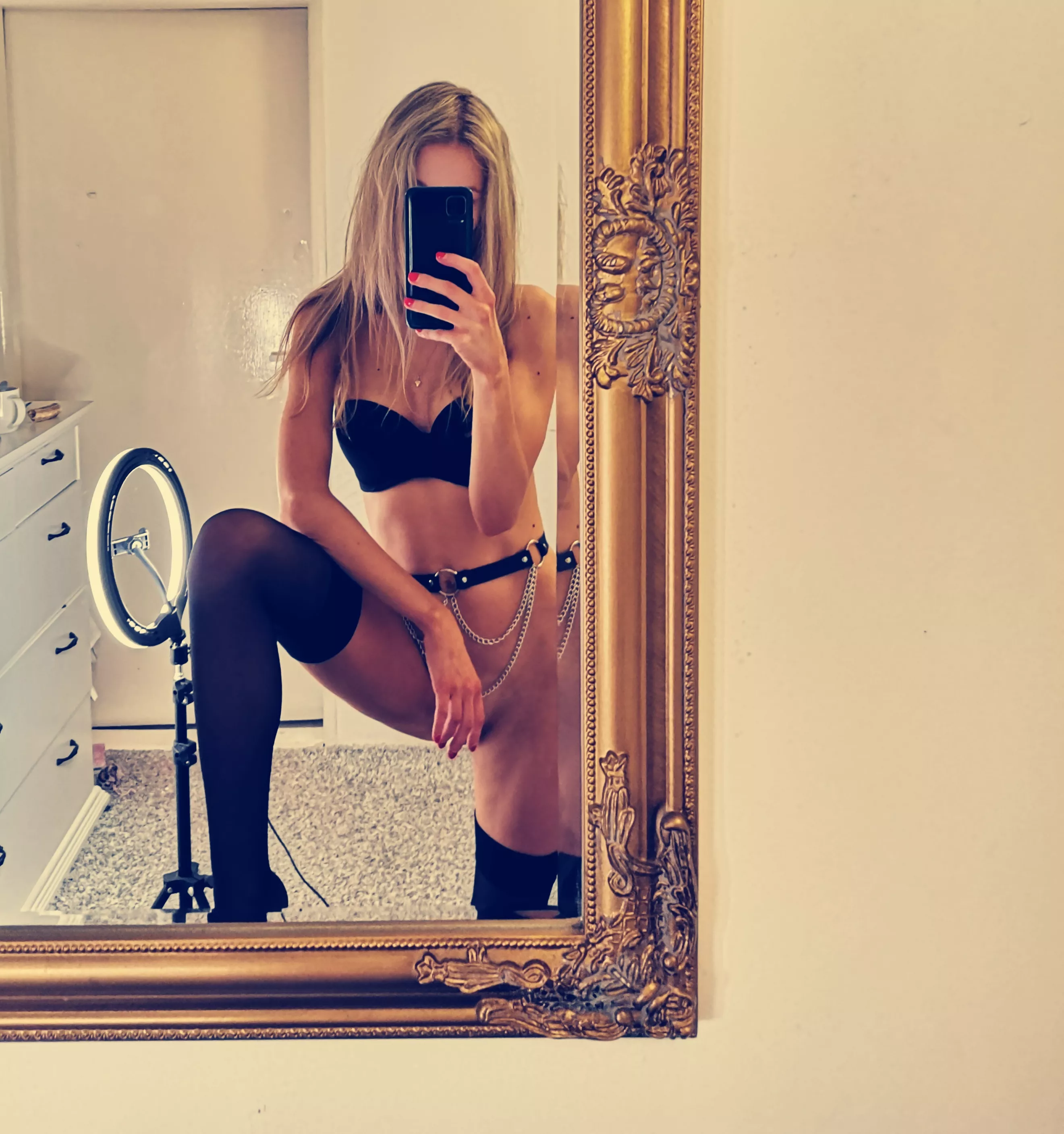 How´s the outfit of the day?