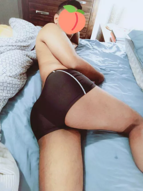 How's those spandex shorts?? 🍑❣️