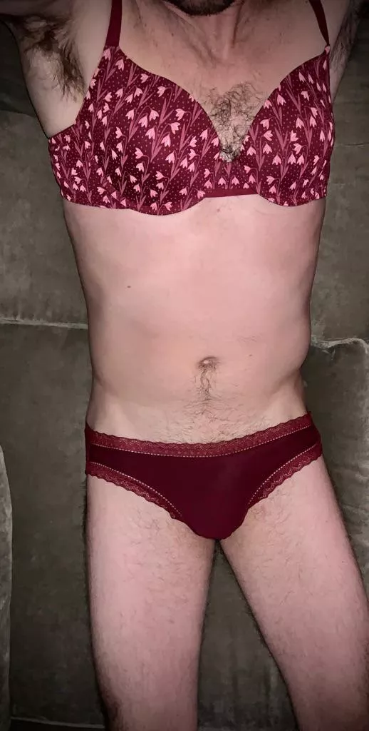 How’s your weekend going? DM or KIK: PantyWearingGuy_OC