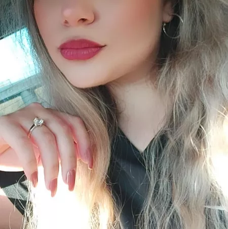 Hubby bought me the ring so it's your time to keep it covered with hot cum๐๐ฆ